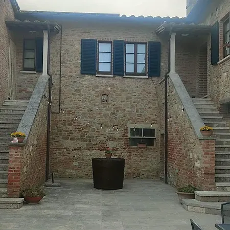 L Antico Ritrovo 아파트 *